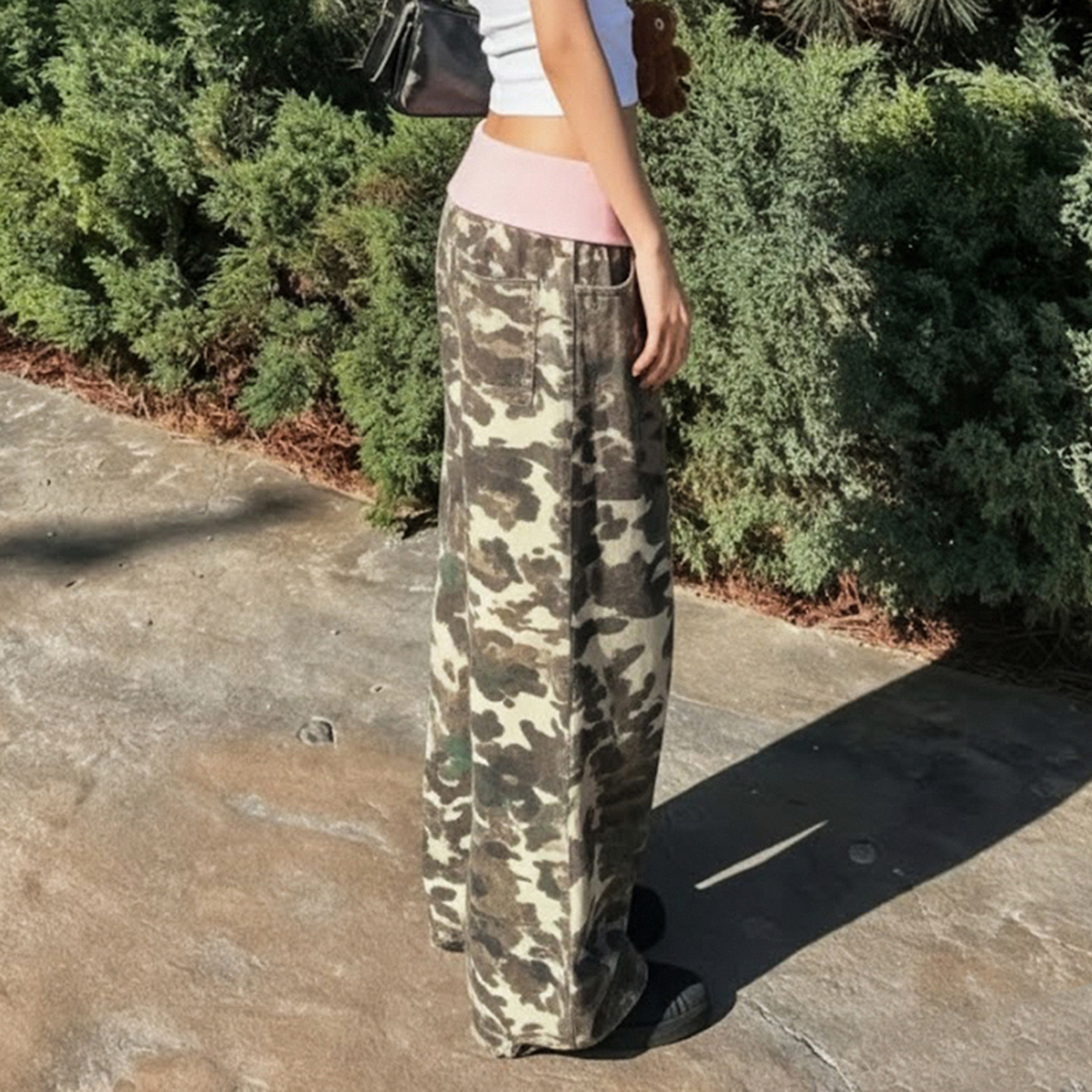 Retro cuffed camouflage print contrasting color casual sweatpants, loose, lazy and personalized street basic wide-leg trousers